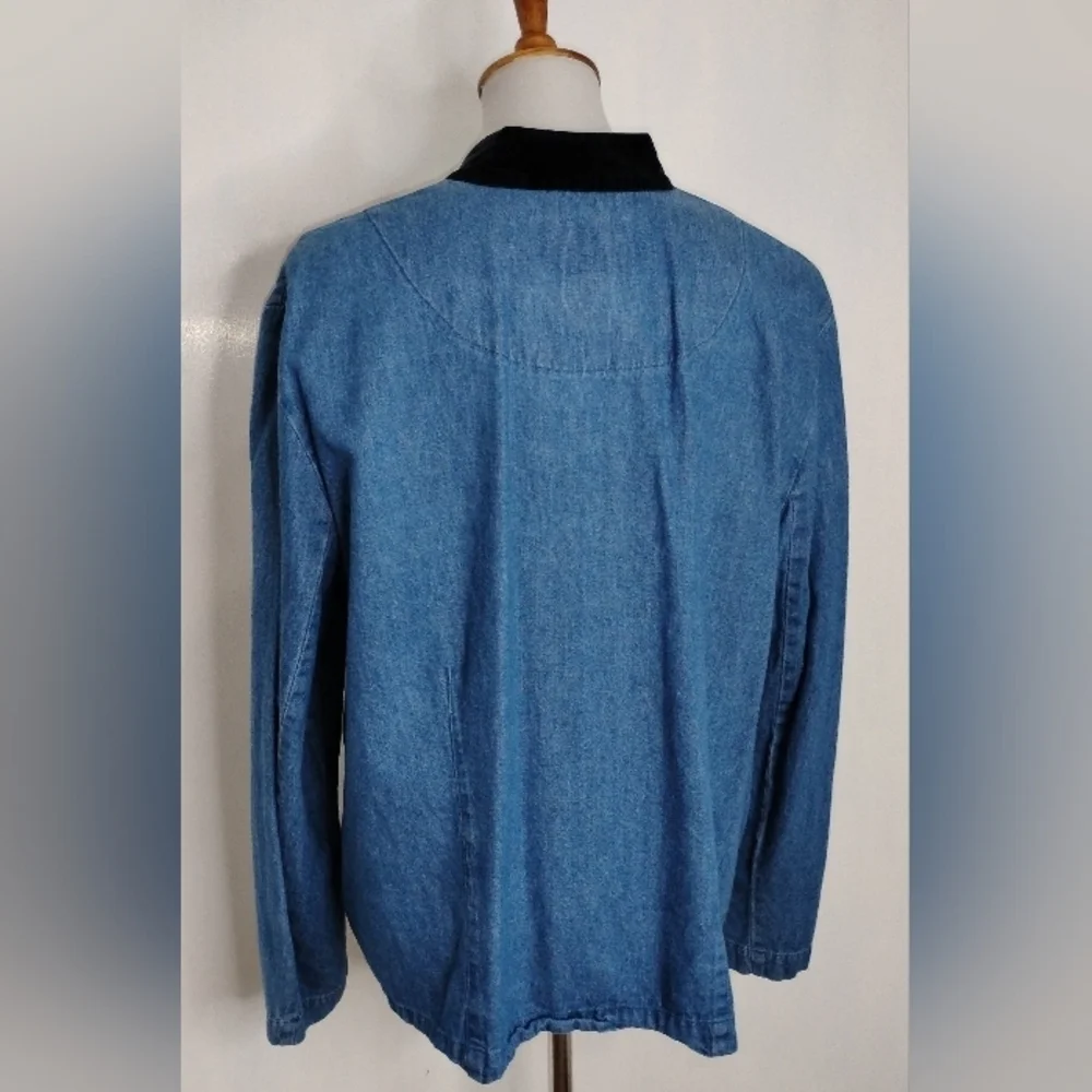 LIGHTWEIGHT DENIM JACKET